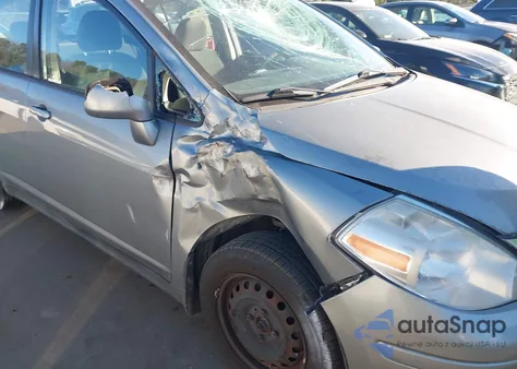 2010 Nissan Versa 1.8S z USA, uszkodzony, nr VIN 3N1BC1AP7AL467974